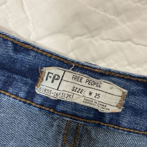 Free People Blue Jean Shorts Distressed Cut-Off size 25 - Picture 2 of 8